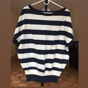 Navy white tunic top